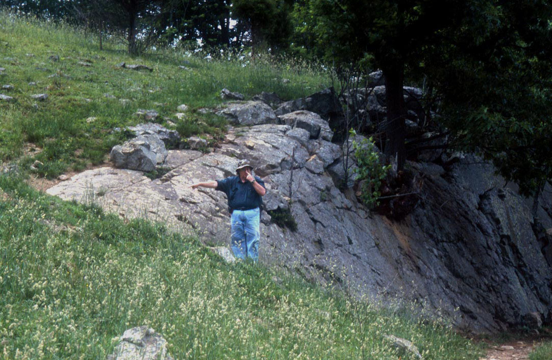 Williamsport anticline north of Deer Run, WV